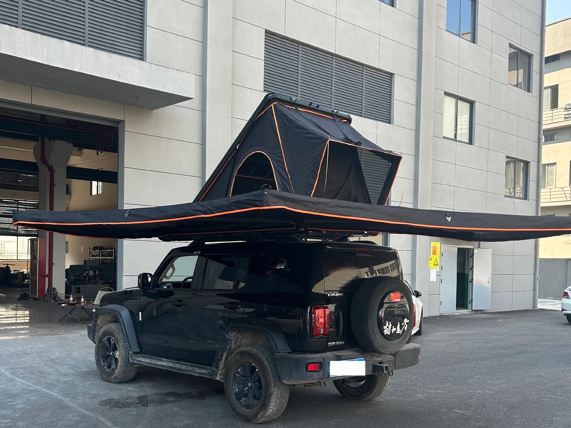 Car Roof Side Awning 180-Degree Fan-Shaped Pentagonal Automatic Outdoor Camping Car Roof Quick-Opening Side Awning