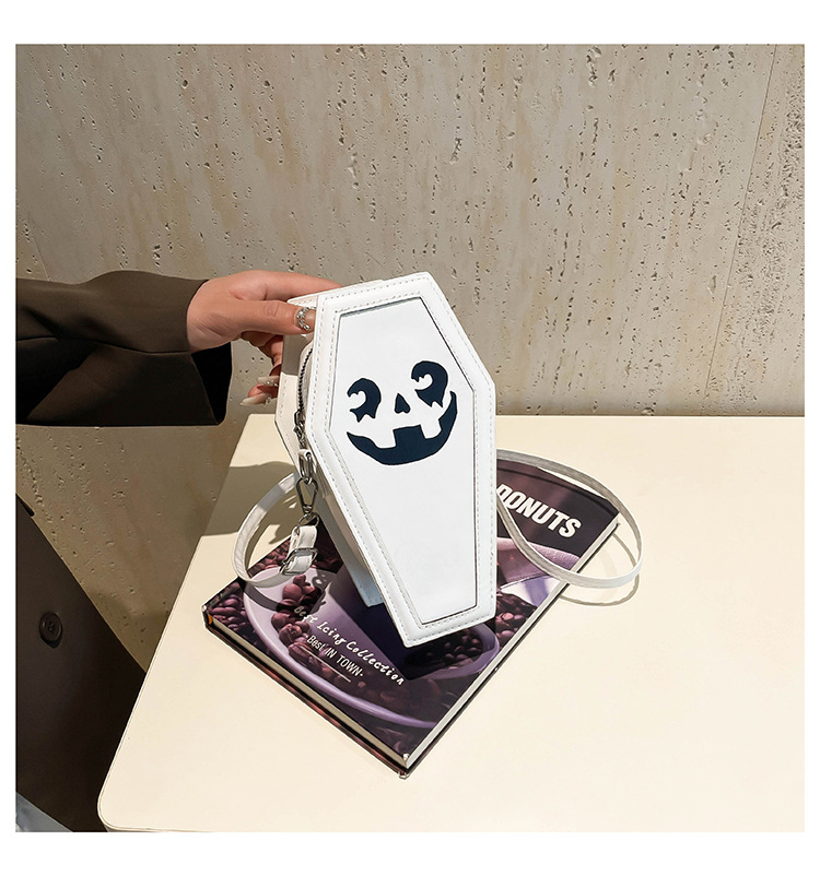 Halloween Women's Pu Leather Pumpkin Cute Ghost Square Zipper Shoulder Bag Crossbody Bag display picture 2