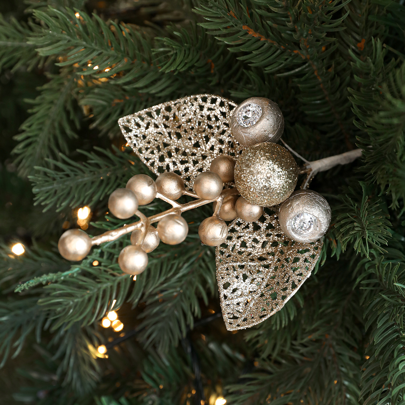 Transfronterizos de oro ramas de Navidad hojas de árbol de Navidad coronas de vinas decorativas decorativas de flores accesorios de atmósfera suministros