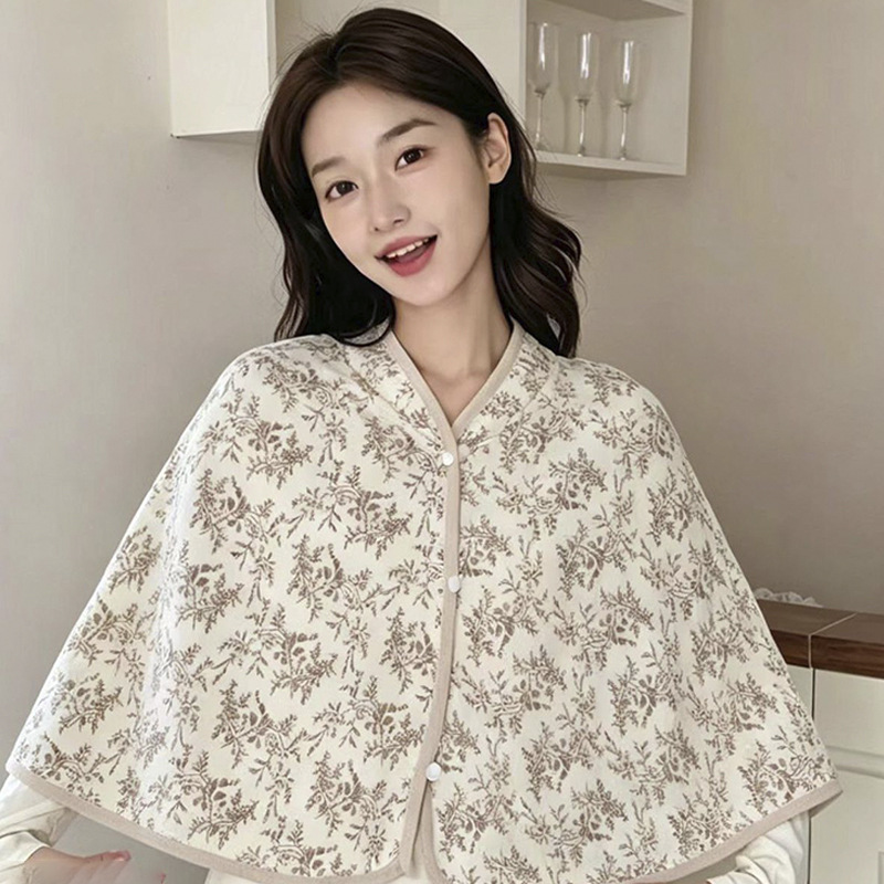 产孕妇月子披肩防走光斗篷护肩防风防寒哺乳产后喂奶保暖披风春秋