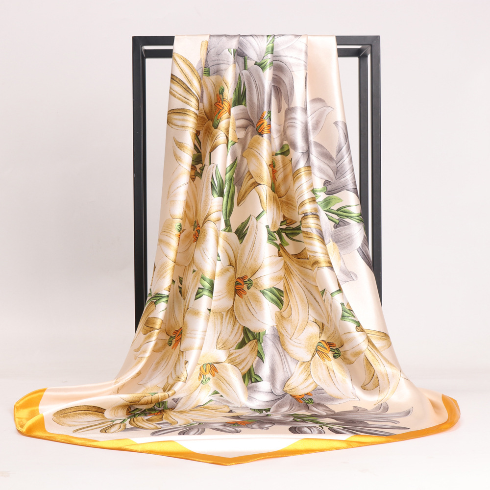 Women's Elegant Flower Satin Printing Silk Scarves display picture 3