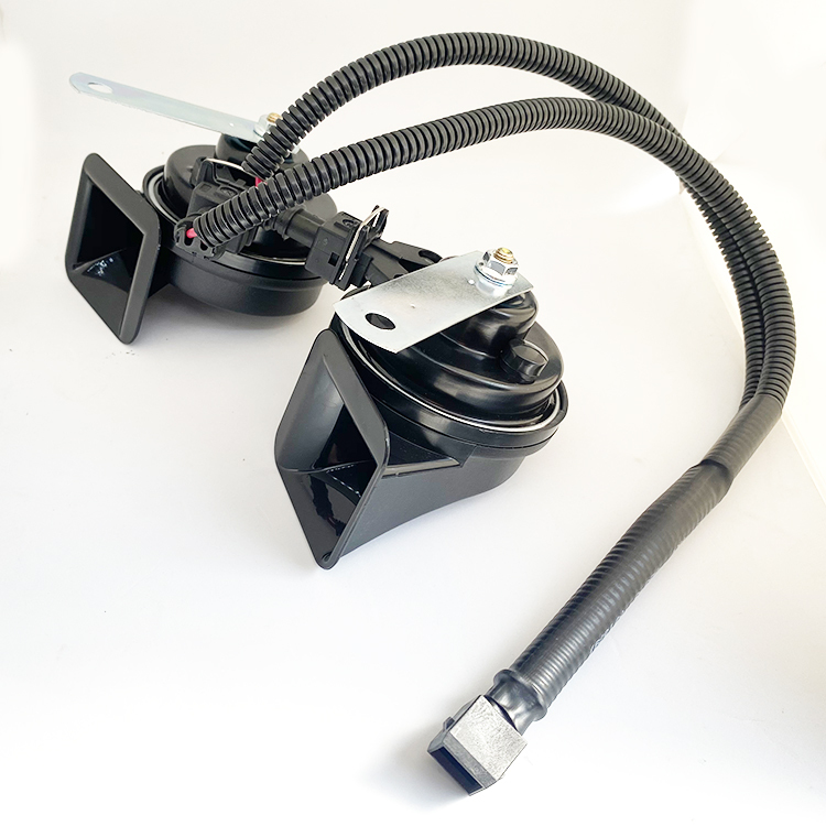 Suitable for Sinotruk Pioneer V Upgrade and Modification 12V Car High and Low Bass Waterproof Super Loud Whistle Snail Horn