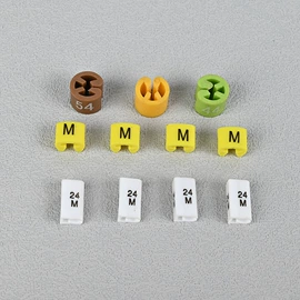 包装制品配件;衣架;展示衣架