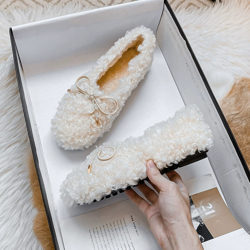 Волосатая обувь женская зимняя одежда 2024 новые ботинки из баранины и фасоли с бархатной подошвой хлопчатобумажные туфли большого размера женская обувь 41-43