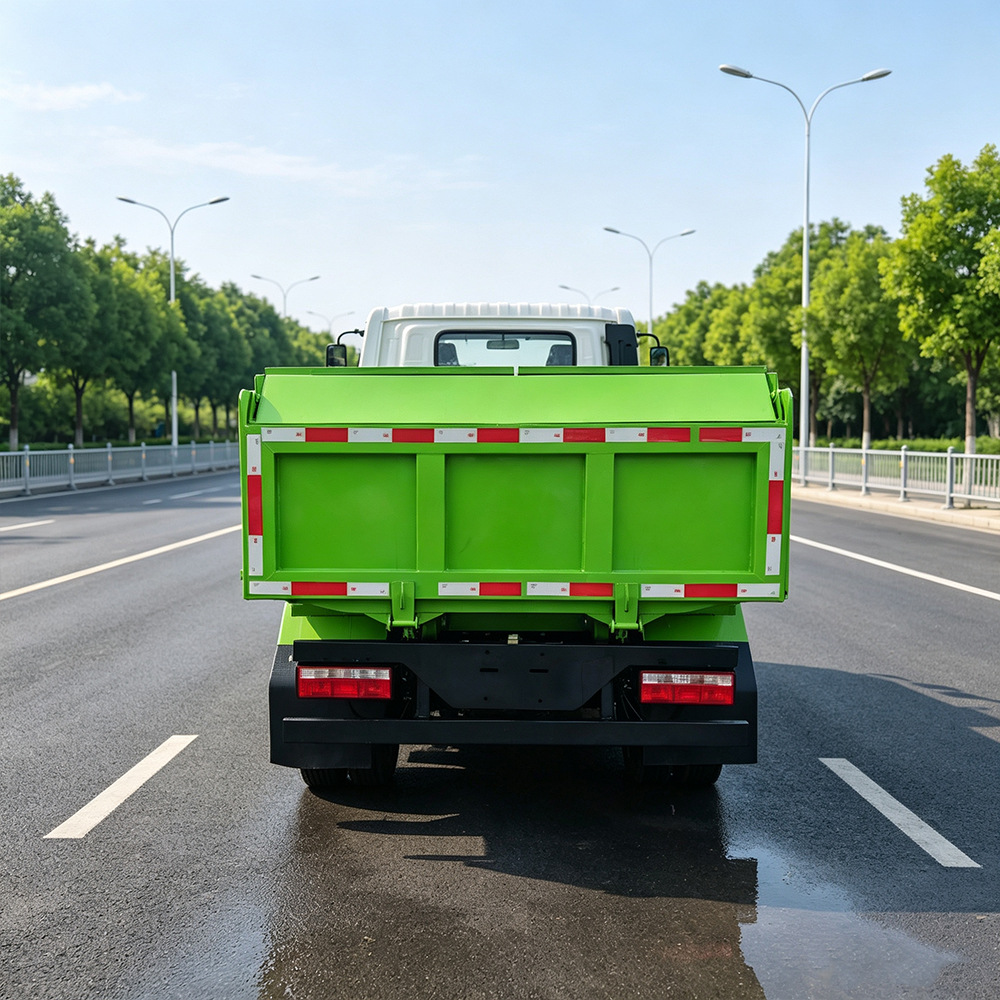Cross-border 5-ton self-loading garbage truck, 8-cubic-meter sanitation and waste removal vehicle, hydraulic lifting, fully sealed box, engineering dump truck
