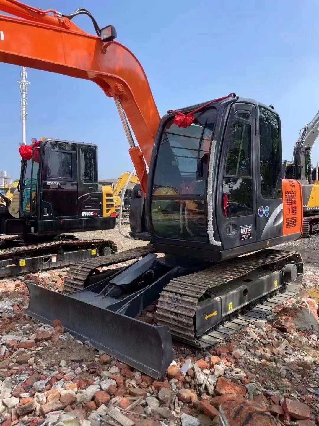 Excavadora Hitachi 70 de segunda mano 75 y 60 para excavar pequeñas