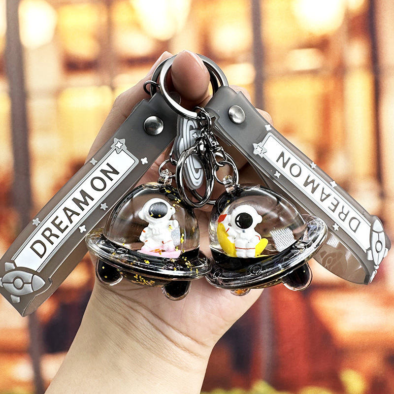 Crystal Floating Spaceship Astronaut Keychain Couple Bag Astronaut Pendant Creative Ins Wind Birthday Gift