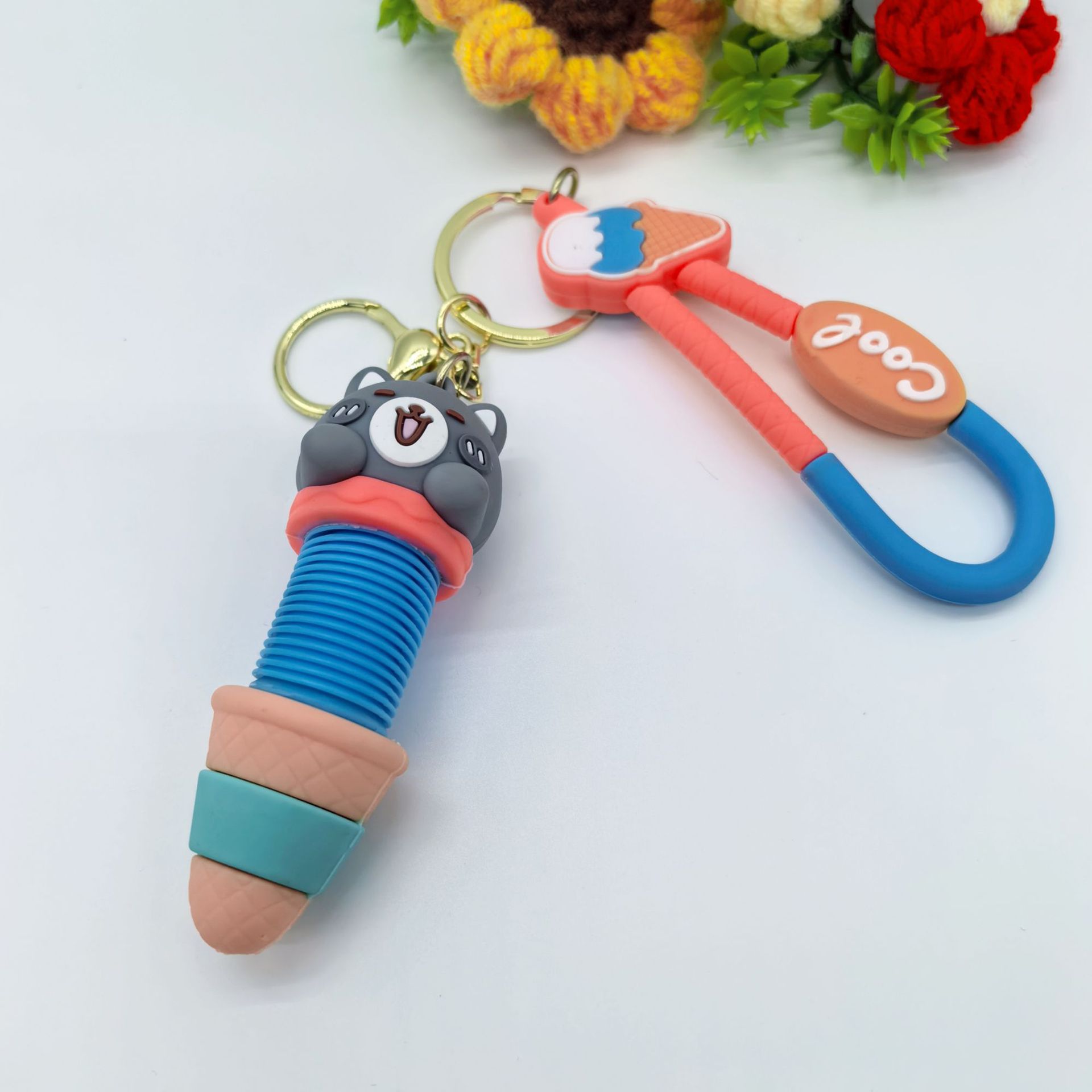 Descomprimir dibujos animados telescópicos lindos creativos animales helados llavero colgante bolsos de automóviles colgante regalos de actividad