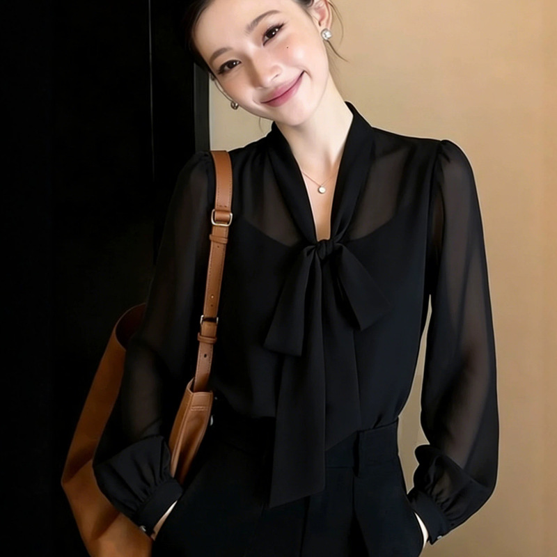 French-style bow-tie long-sleeve shirt for women, 2026 early autumn new model, black loose-fitting versatile top with ribbons