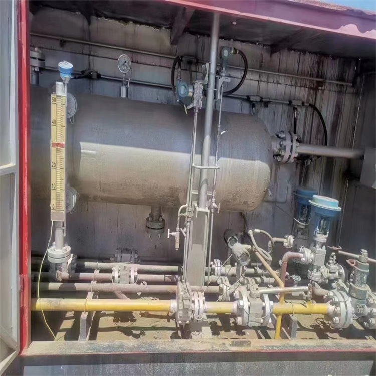 求购天然气三相分离器    兴昊设备  装机容量1~200    颜色红色