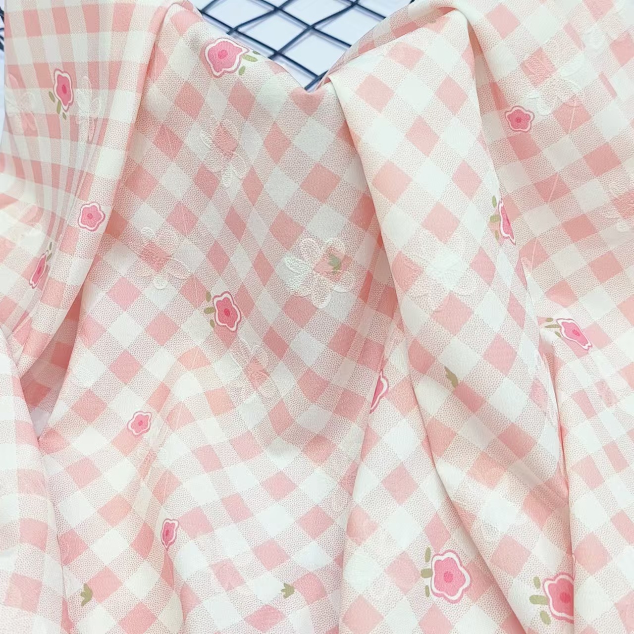 フルポリエステルデジタルプリント生地カラードーパミン格子小花子供服プリント生地