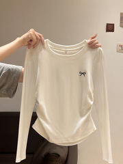 白色圆领早秋外穿长袖T恤女修身收腰纯欲内搭打底衫辣妹上衣