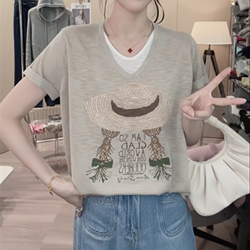 Printed Cartoon Hat Girl Style Patchwork Fake Two-Piece Short-Sleeve T-Shirt for Women, New Summer Style, Loose Fit, Slimming, Simple Top Printed Cartoon Hat Girl Style Patchwork Fake Two-Piece Short-Sleeve T-Shirt for Women, New Summer Style, Loose Fit, Slimming, Simple Top