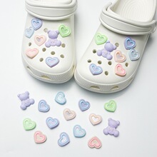 新款DIY洞洞鞋配件彩色爱心卡通可爱配饰创意可拆卸立体鞋花扣鞋