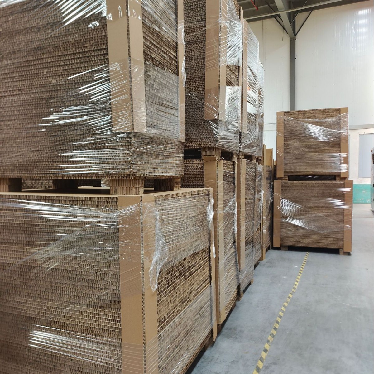 重型纸箱加工方形蜂窝箱易拆卸纸托箱耐用环保加硬箱环保包装