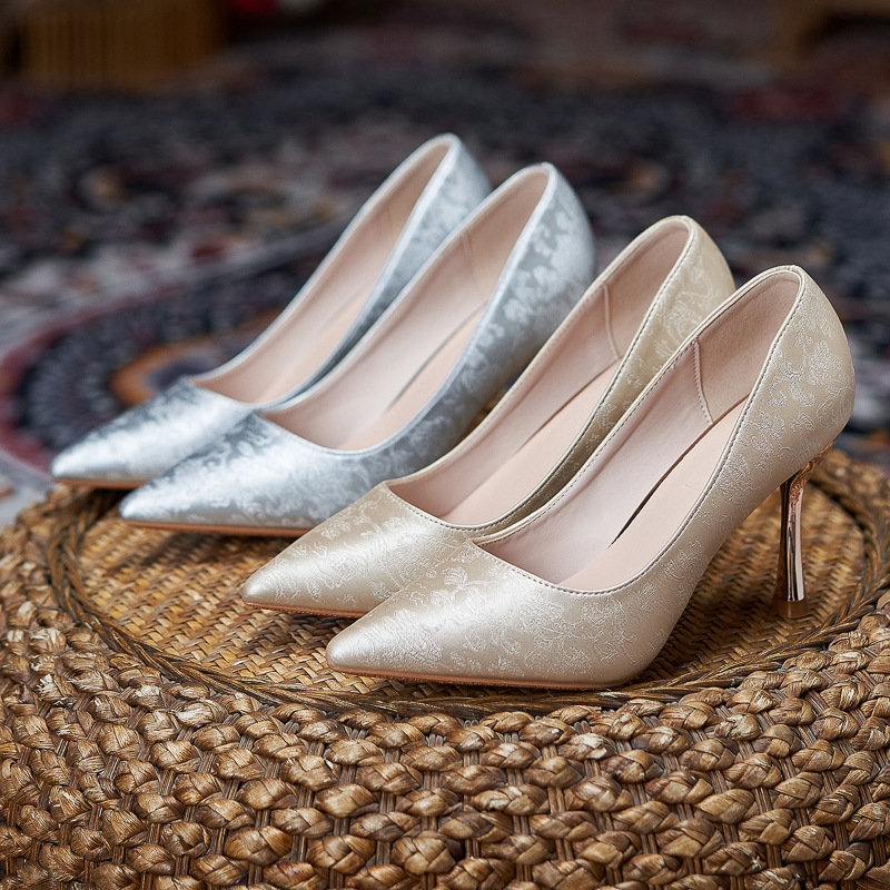 2025 New Pointed Toe Stiletto High Heels Large Size Plus Fat and Widened Women's Shoes with Cheongsam Wedding Shoes for Mother-In-Law Versatile