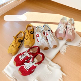 女式休闲单鞋;女式皮靴;运动休闲鞋