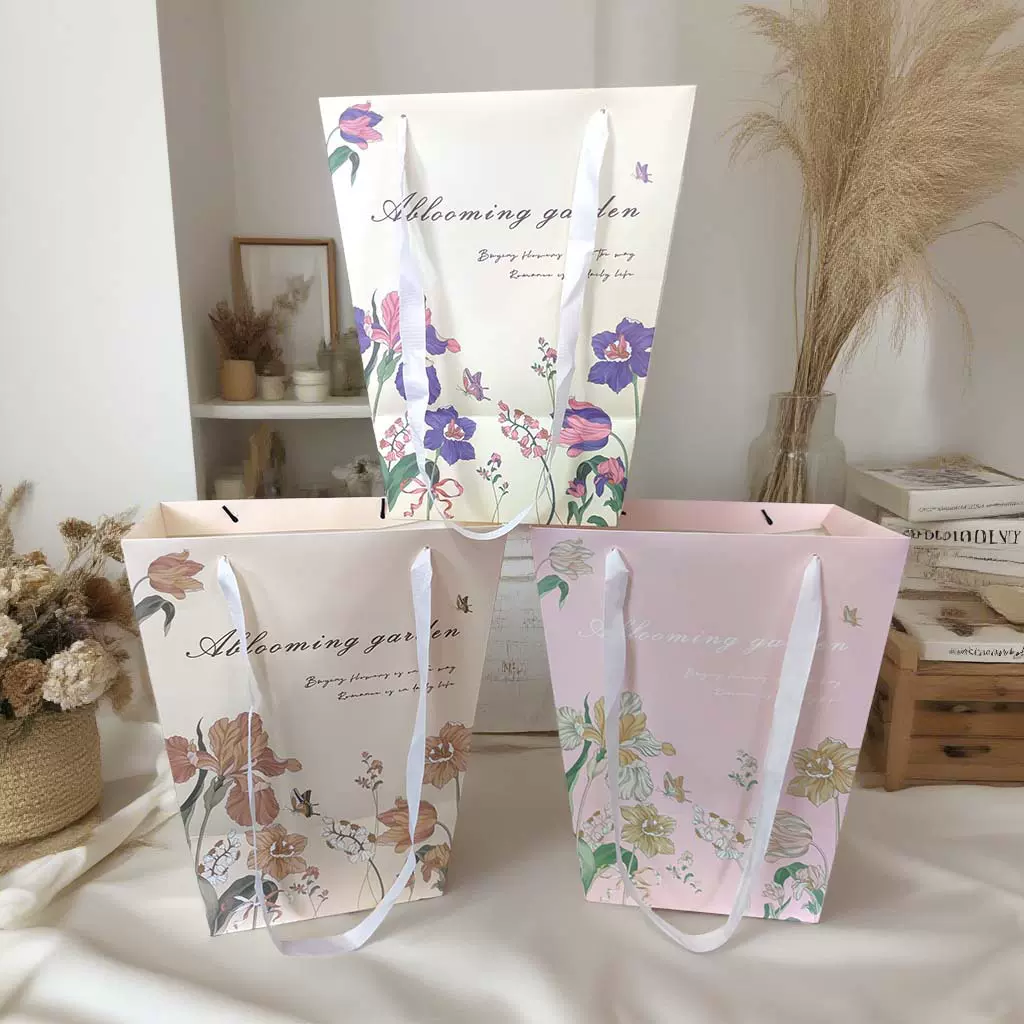 七夕爱在花丛梯形花束袋鲜花包装资材纸袋小清新手提袋子现货批发