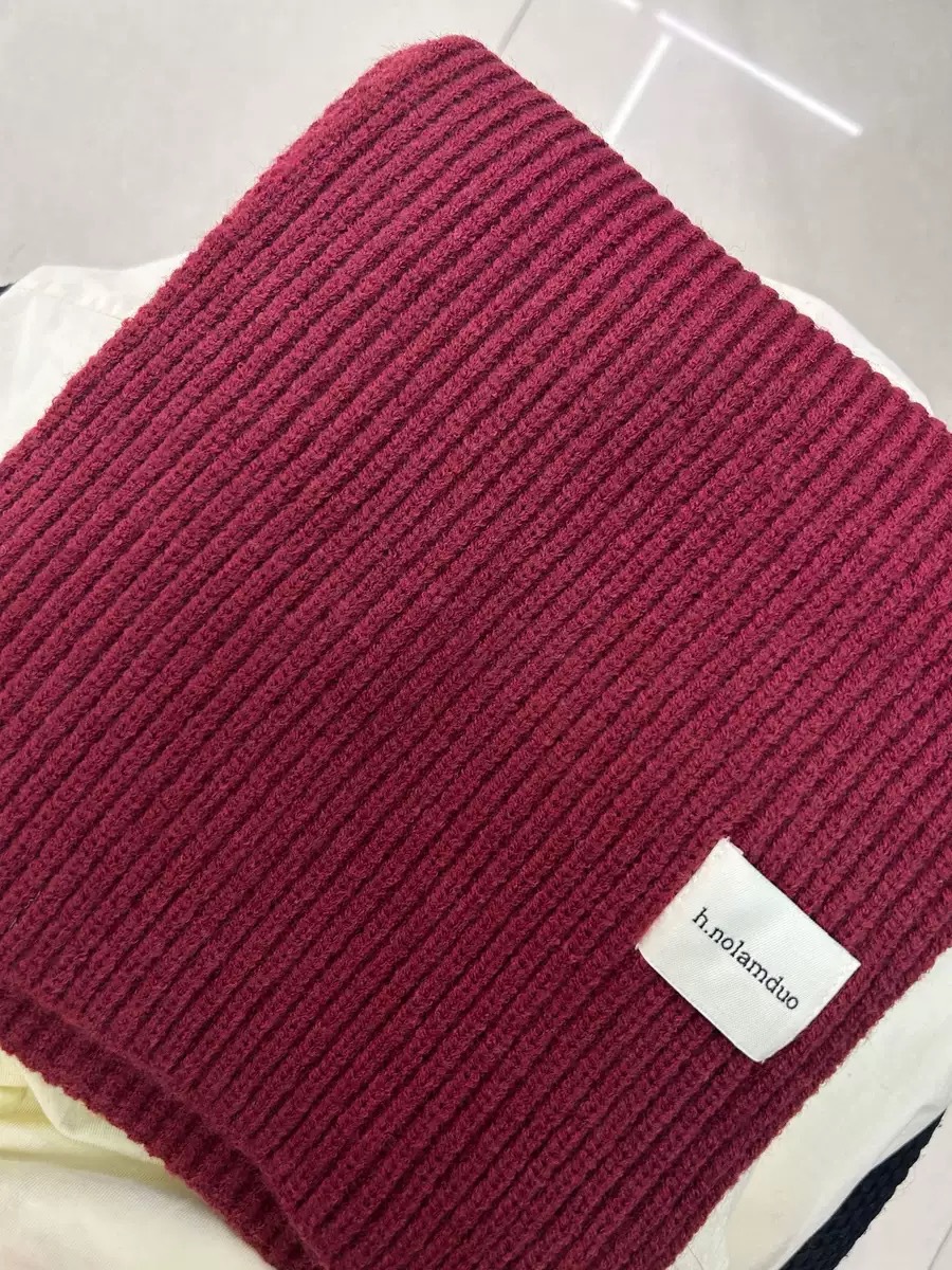 純色のニットのマフラーの女性秋冬の韓国版の学生の毛糸の百合の保温の厚いマフラーのカップルの潮男のカップル