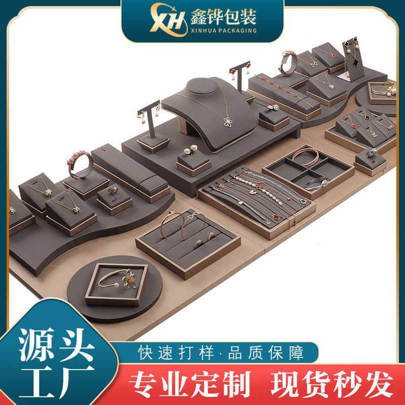 Jewelry Live Room Props PU Leather Set Table Necklace Pendant Bracelet V Gold Jewelry Jewelry Diamond Display Stand Spot