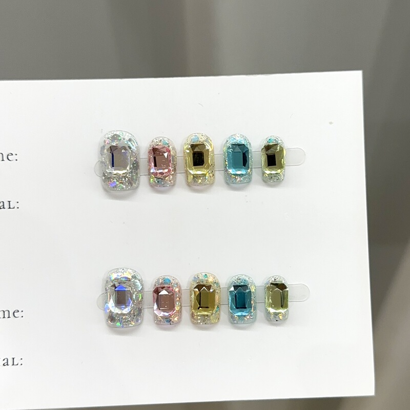 Purely Handmade High-End Spring and Summer Heartbeat Colorful Sequin Nail Art Pieces, European and American Style Full Diamond Sparkling Fake Nail Stickers Purely Handmade High-End Spring and Summer Heartbeat Colorful Sequin Nail Art Pieces, European and American Style Full Diamond Sparkling Fake Nail Stickers