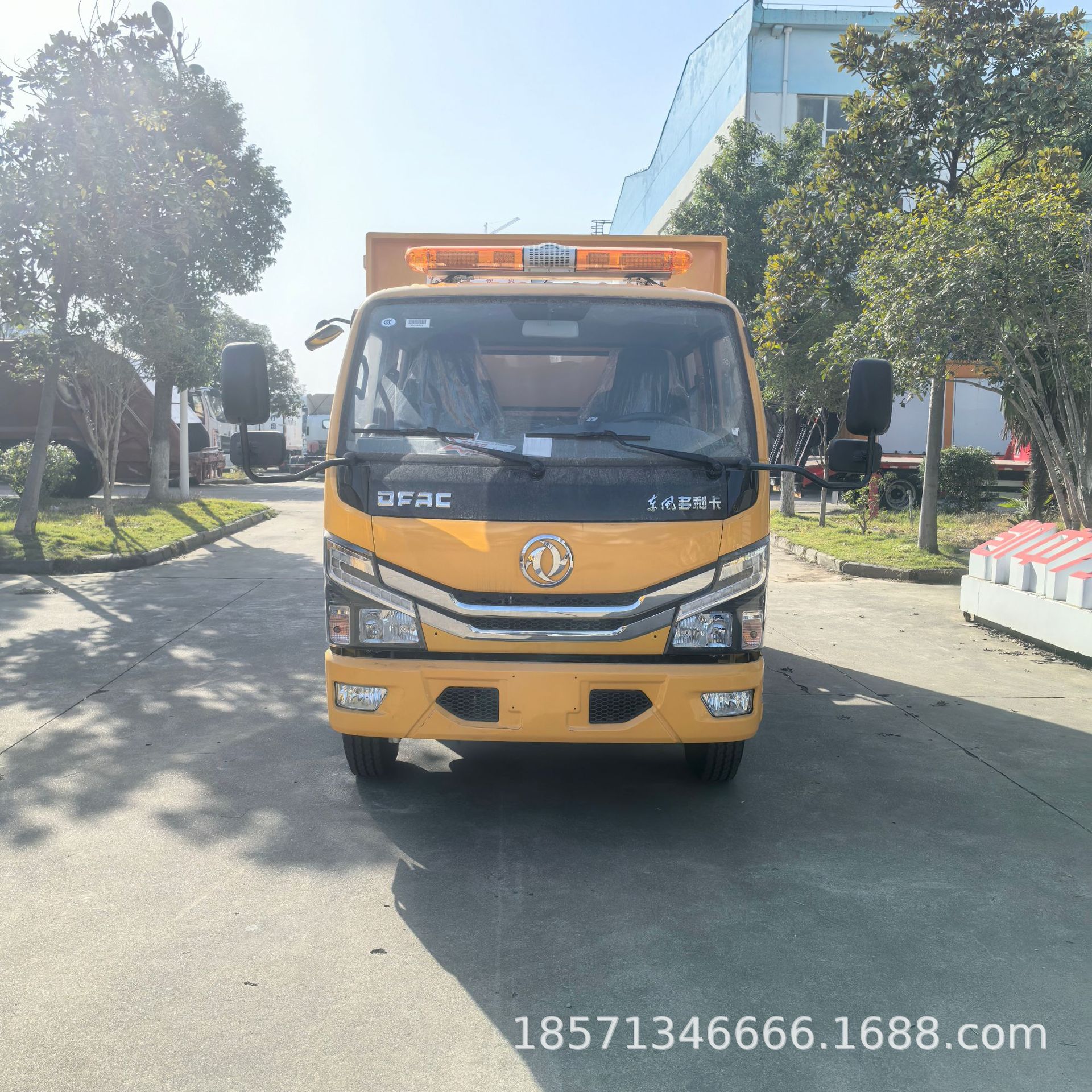 东风多利卡排水车