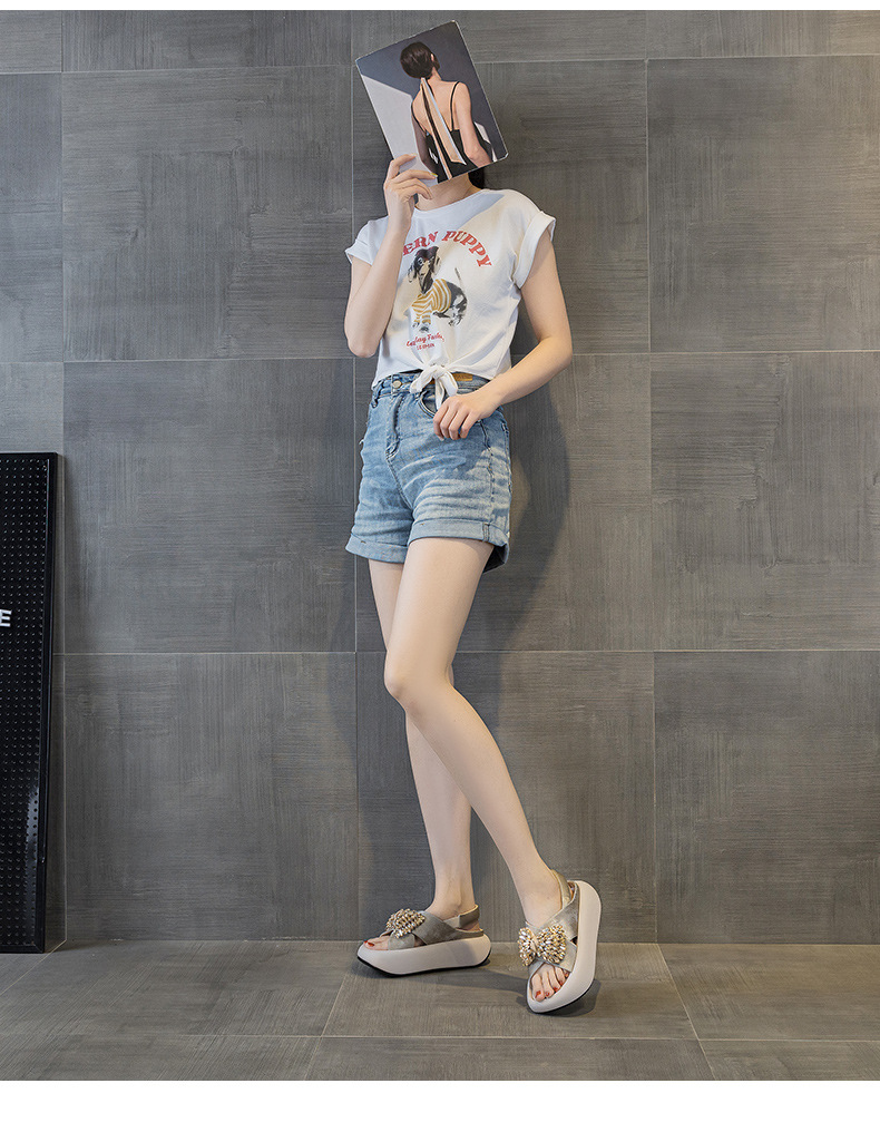 Sandal nữ quai chữ V đế xuồng cao 5 cm, nơ bướm đính đá lấp lánh — Màu be 5055, Màu vàng kim 5055 chi tiết 10