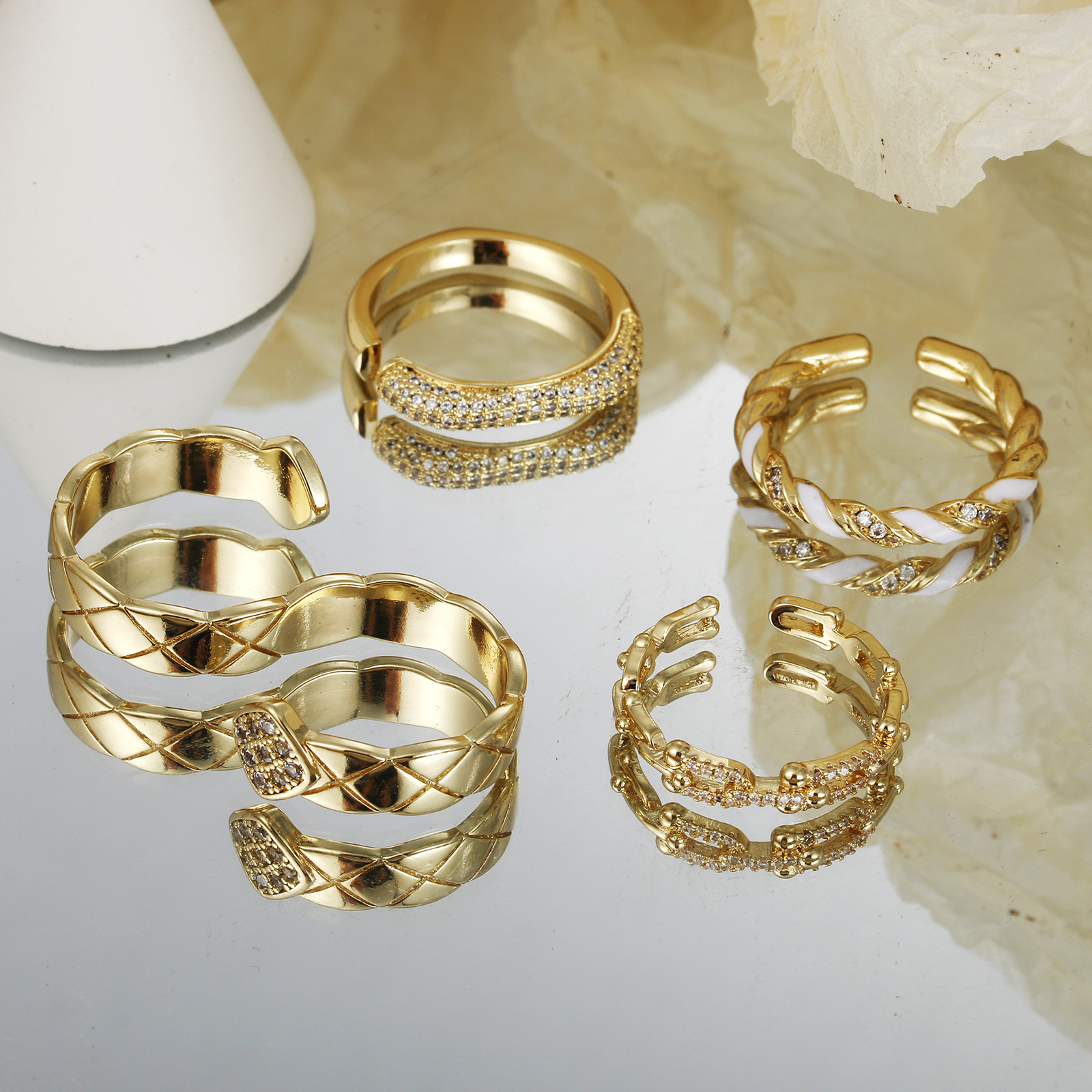 Simple Style U Shape Copper Plating Hollow Out Inlay Zircon Open Ring