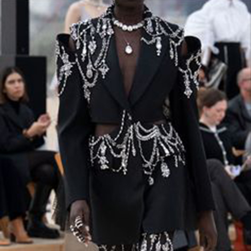 European and American Style Runway Jacket 2026 Spring New Fashion High-End Rhinestone Jacket Backless Hollow-Out Waist-Exposing Blazer for Women