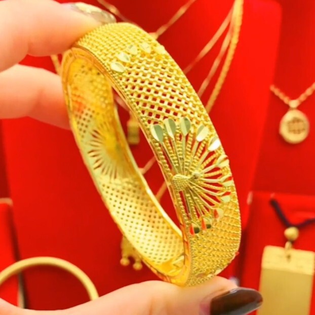 Peacock Feather Bracelet Bride's Bracelet High-Quality Wedding Jewelry Gift for Girlfriend's Mom Fashionable Bracelet Wholesale Peacock Feather Bracelet Bride's Bracelet High-Quality Wedding Jewelry Gift for Girlfriend's Mom Fashionable Bracelet Wholesale