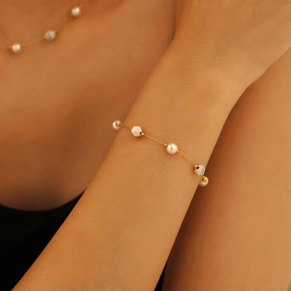 П necklaces?