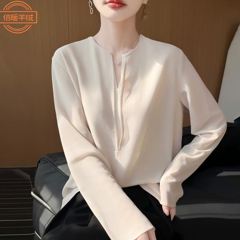 Georgette Color-Blocked Faux Two-Piece V-Neck Long-Sleeve Shirt for Women, with a High-End Drape, Simple and Elegant Japanese Fashion Style, Sun Protection Georgette Color-Blocked Faux Two-Piece V-Neck Long-Sleeve Shirt for Women, with a High-End Drape, Simple and Elegant Japanese Fashion Style, Sun Protection