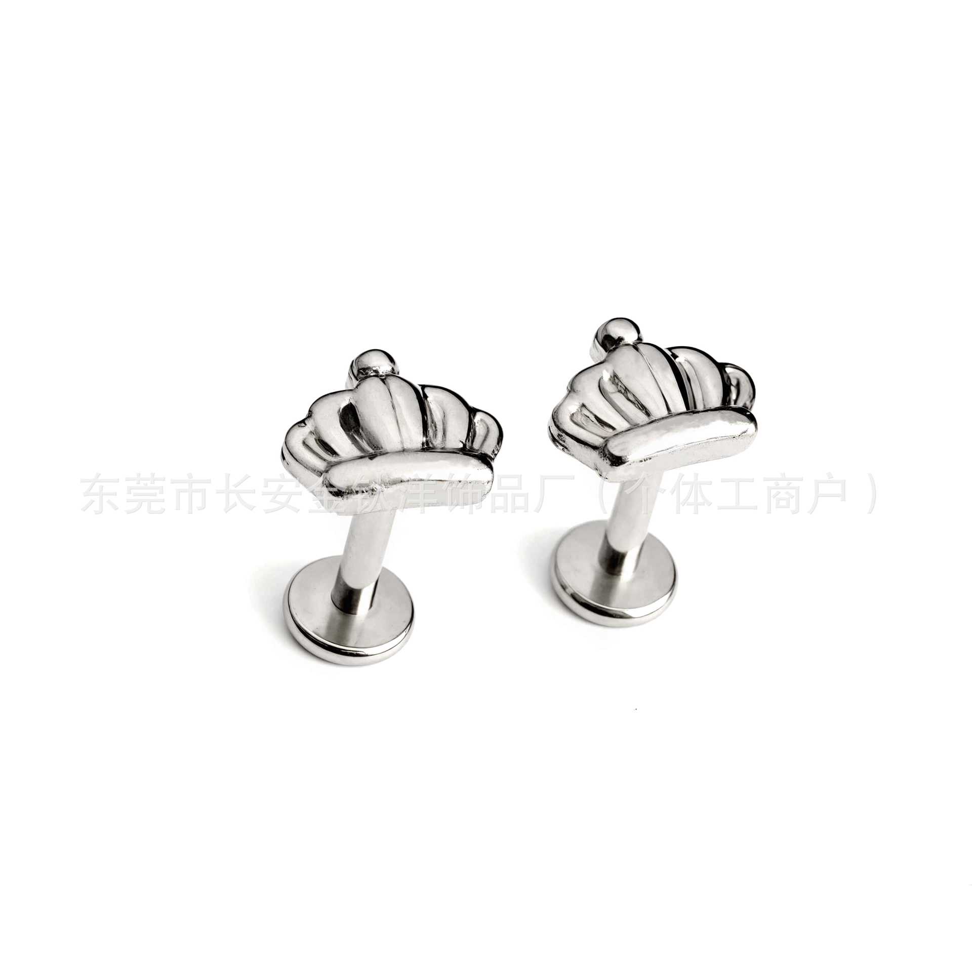Pointed titanium steel lip stud product view
