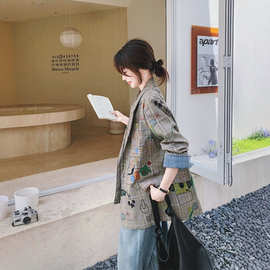 灰色格子西装外套女秋秋2026新款设计感炸街宽松休闲涂鸦印花西服