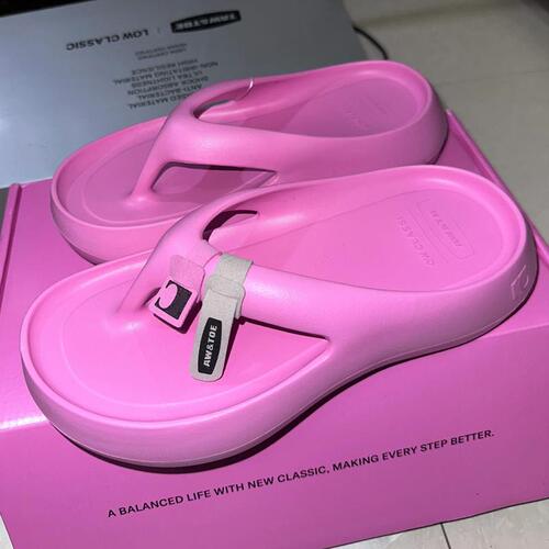 【】Korea! twatoe flip-flops for outdoor wear, summer thick-soled internet-famous thong sandals with a squishy feel