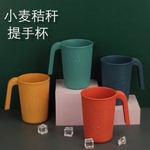С���ն��R�˱����ڱ��W��������ˢ���ֱ����l���g���ϾƵ���H��
