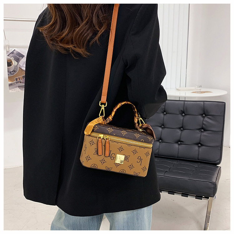 Borsa transfrontaliera, trama alla moda, popolare borsa a tracolla da donna, borsa con stampa retrò, versatile borsa cosmetica in stile coreano per donna_voghion.com