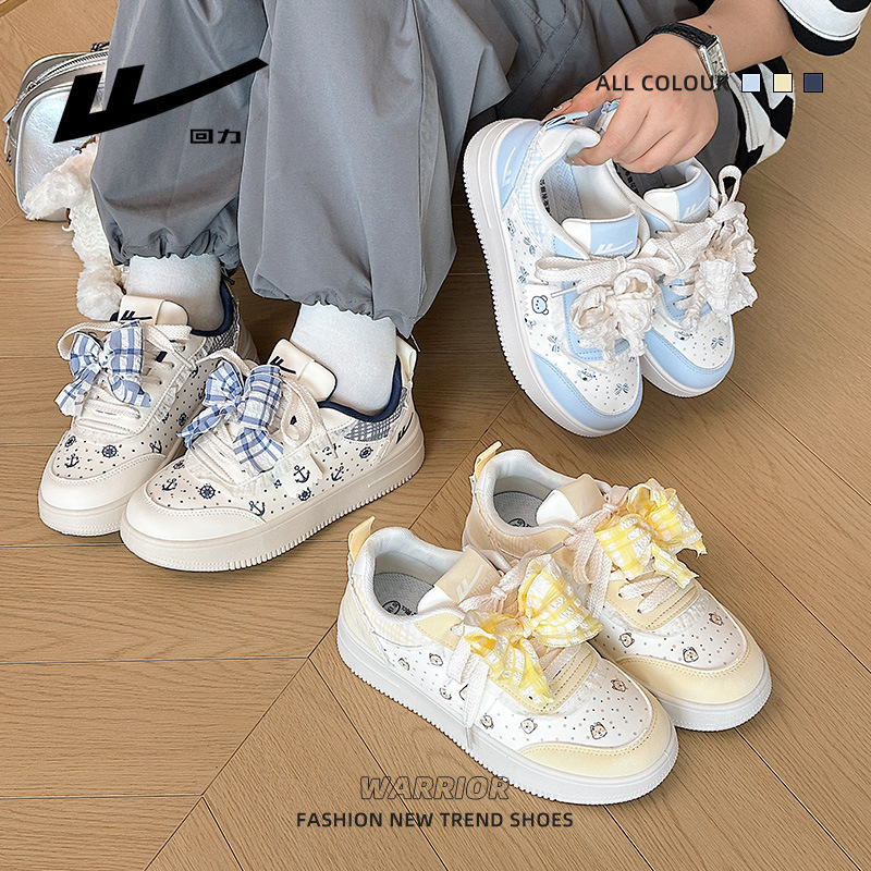 Zapatos casuales de retroceso, zapatos bonitos, zapatos de suela gruesa, correa de arco de mujer, zapatos de skate de otoño bajos, cómodos estudiantes de oso