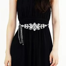 �¿�Ůˮ��Ƕ朗l�����߼��н�ɫ��朕r���B��ȹ���Y����S��