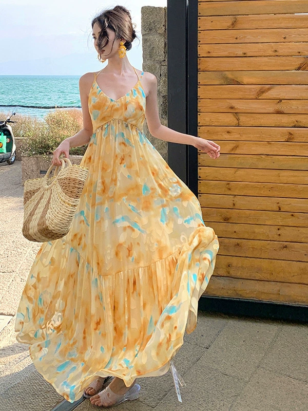 Летнее красивое платье на подтяжках во французском стиле для женщин в стиле морского курорта с длинной юбкой в ​​стиле феи для фотосессии