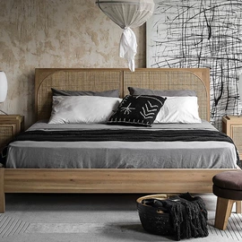 实木床;餐边柜;布艺沙发