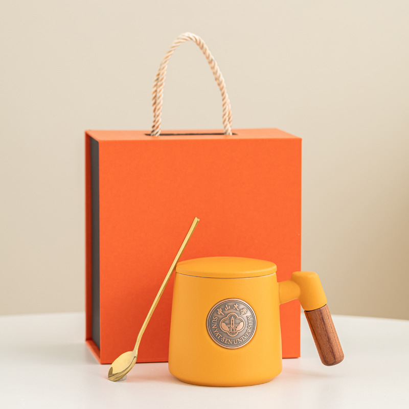 Festival del Medio Otoño regalo de mano mano mano mano de bronce con filtro ins Wenchuang pequeña taza fresca regalo de apertura escolar al por mayor