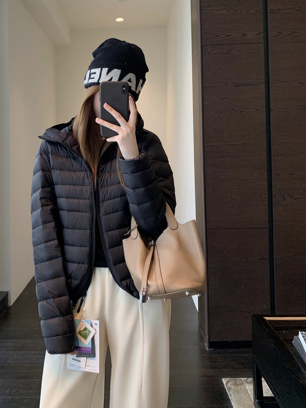 Hot Style ~ 5000+ Birds on the Counter, Thin Hooded Short Rib down Jacket for Women 25 Autumn and Winter New G110423 Hot Style ~ 5000+ Birds on the Counter, Thin Hooded Short Rib down Jacket for Women 25 Autumn and Winter New G110423