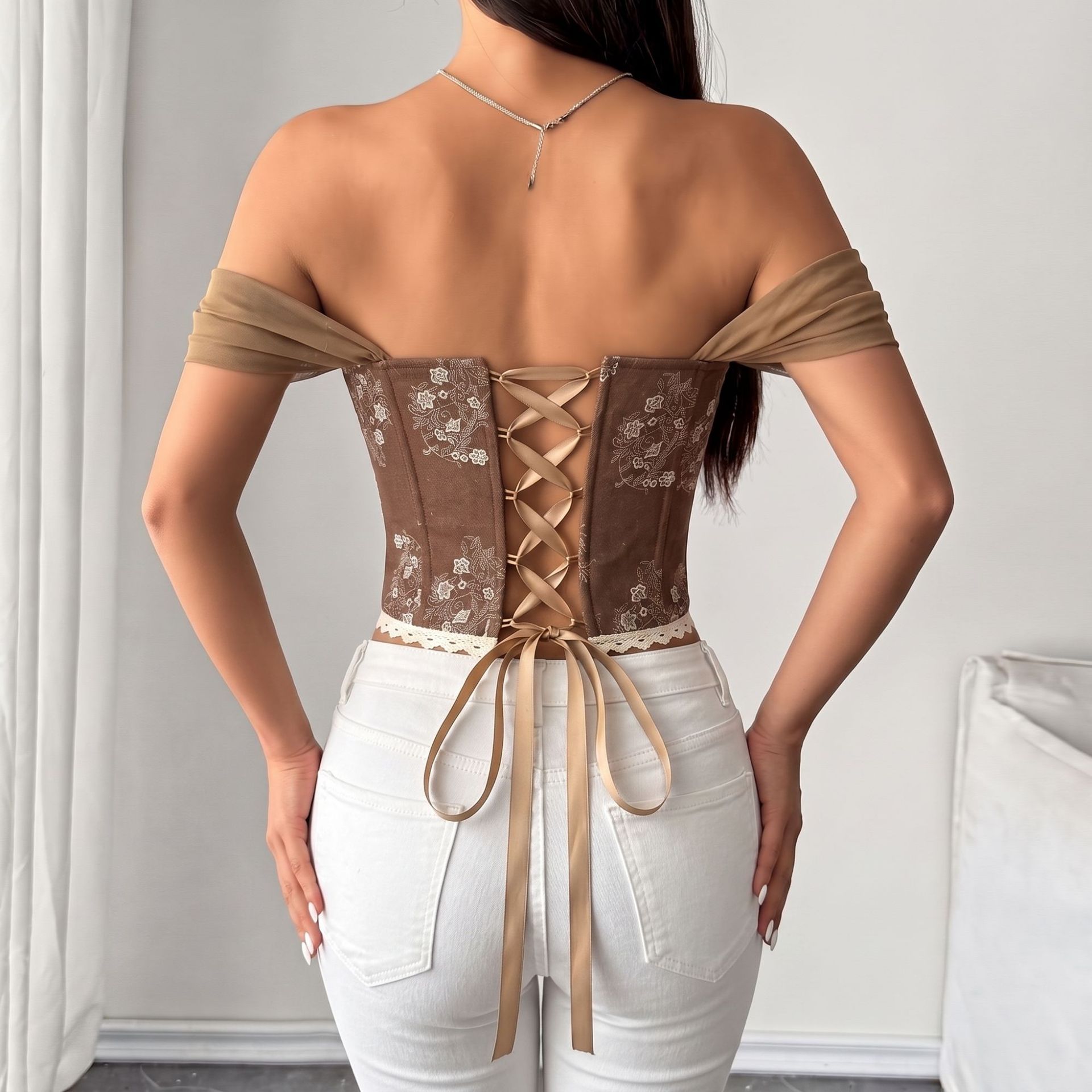 Ventas en caliente transfronterizas de ropa de mujer nuevo estilo palacio retro diseño francés Jacquard envuelto pecho corsé de hueso de pez chaleco se puede usar