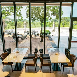 成套餐桌椅;餐椅;餐桌