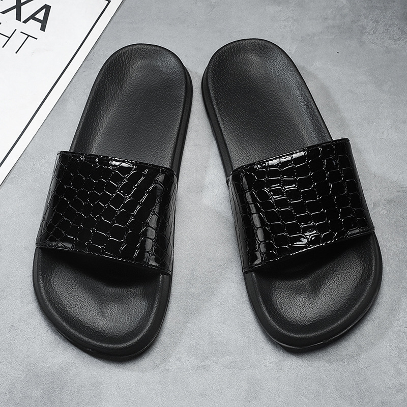 Summer Men's Slip-On Sandals 2026 New Model Cross-Border High-End Style Slippers European and American Style Slip-On Sandals for Men Outdoor Wear Summer Men's Slip-On Sandals 2026 New Model Cross-Border High-End Style Slippers European and American Style Slip-On Sandals for Men Outdoor Wear