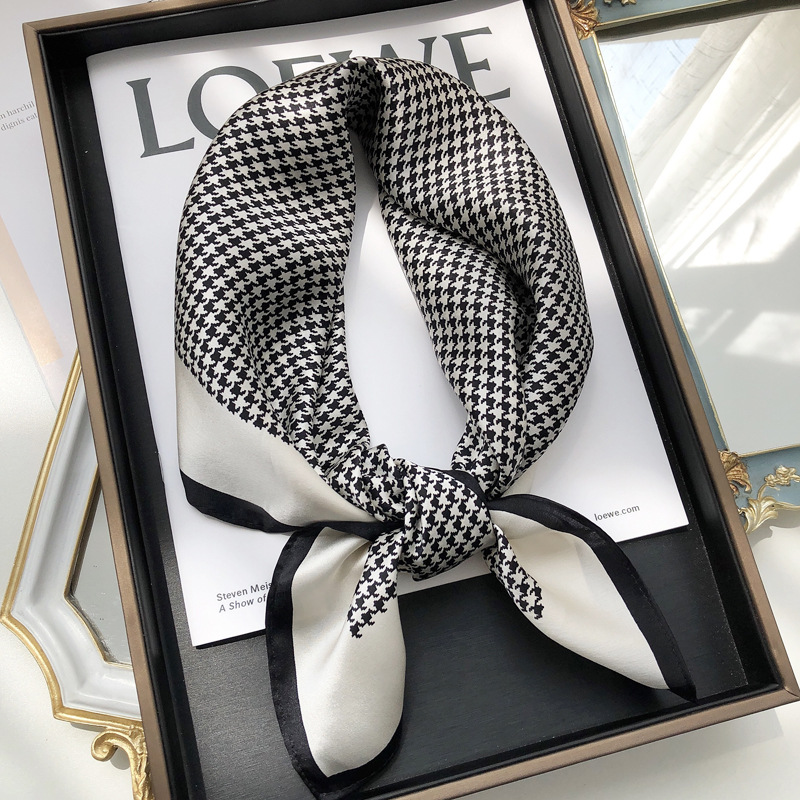 O1CN01MxlQyy2CCCHfGumi6_!!8477