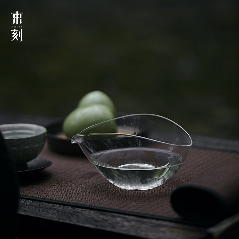 Japanese Handmade Glass Tumbler, Simple and Heat-resistant Transparent Glass Server, Equal Cup, Tea Dividing Tool, Gongfu Tea Set