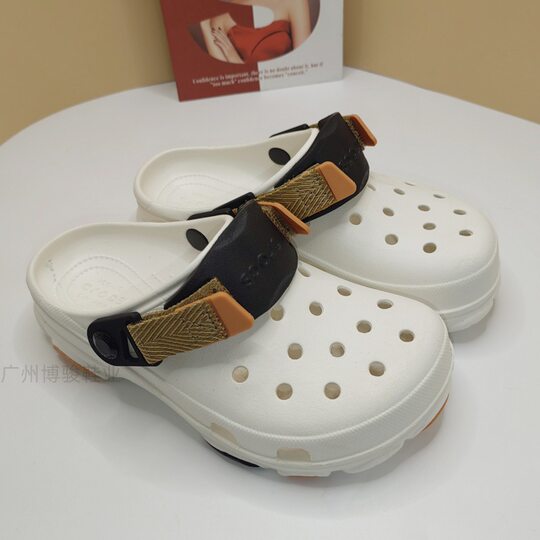 Pure Original Cross New Little Trin Clogs for Boys and Girls, Non-Slip Outdoor Beach Sandals with a Soft Cushioning Feel