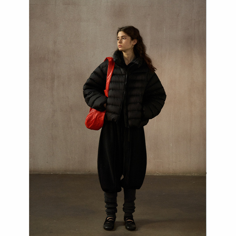 【Know the Details】Lightweight, Warm, Simple, Fluffy Stand Collar Ribbed Quilted Commuter Slimming down Jacket M9386